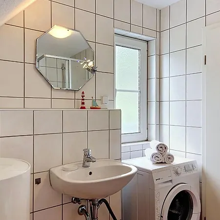 Hohe Kiefern By Interhome Zinnowitz